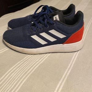 Adidas sneakers Youth size 5.5/ W 7